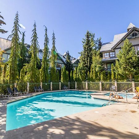 Northstar Aparthotel Whistler Exterior foto