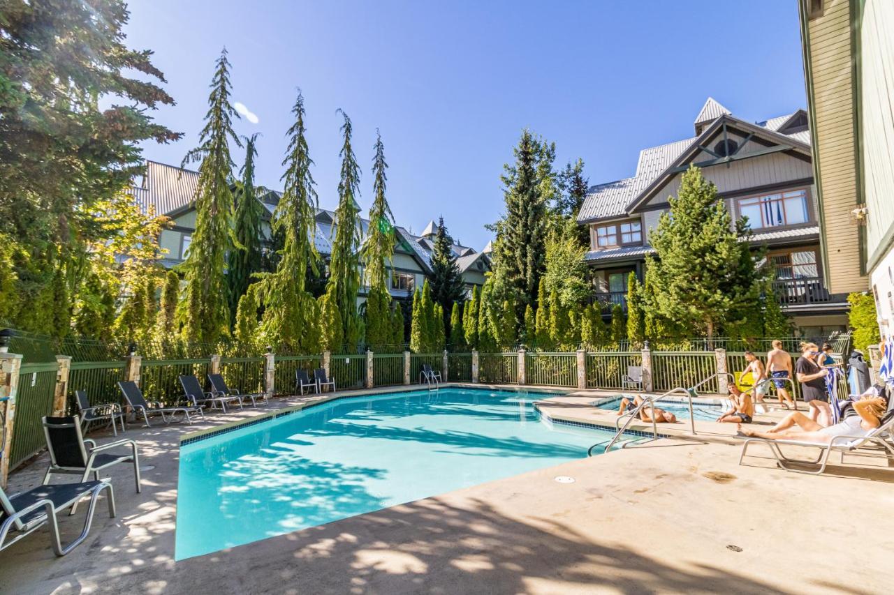 Northstar Aparthotel Whistler Exterior foto